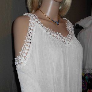 K. Jordan White Crochet Trim Cold Shoulder Top XL